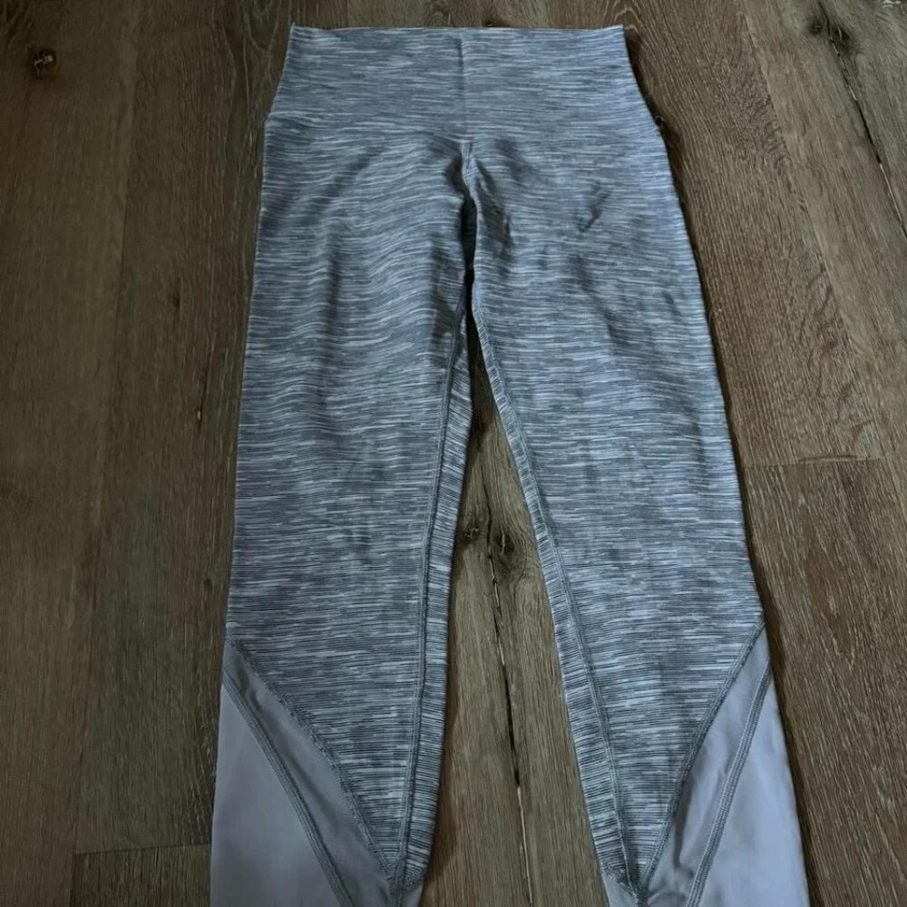 Lululemon Wunder Under Crop II‎ Scallop Edge Wee Are From Space Silver Gray Sz 4